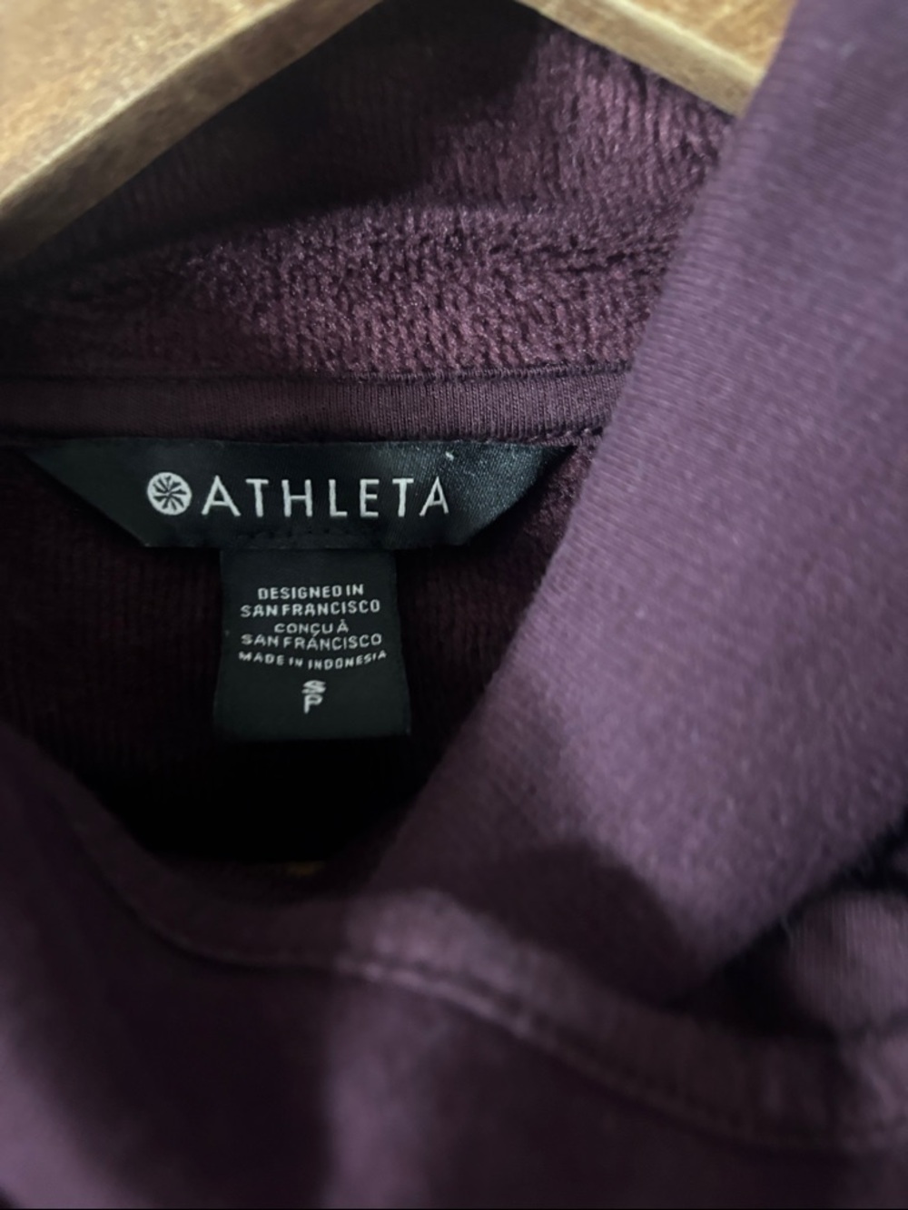 Athleta Purple Pullover Sweatshirt Top Workout Coverup Gym Lounge Size Small - Picture 8 of 9